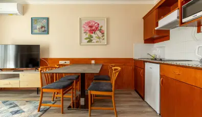 Holiday Club Apartman Hotel H�v�z H�v�z