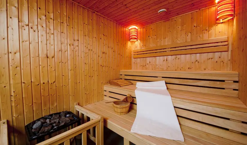 Abacus Business & Wellness Hotel Herceghalom - Meghitt karcsony az Abacusban (min. 2 j)