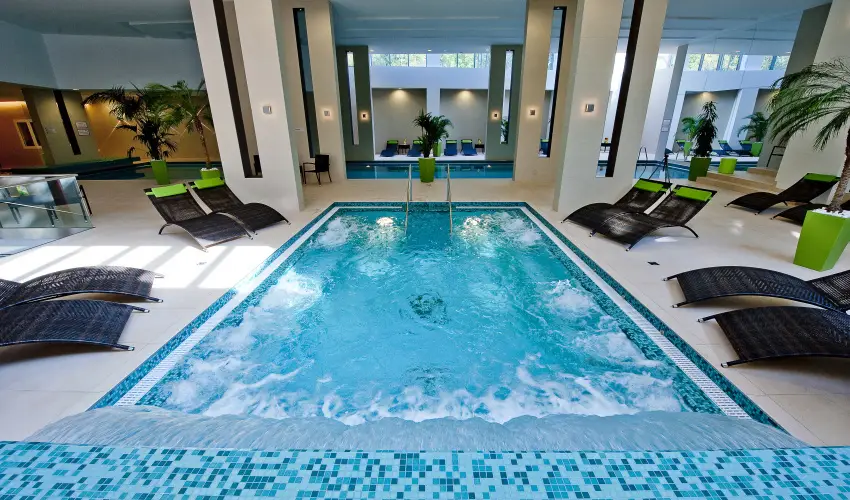 Abacus Business & Wellness Hotel Herceghalom - Meghitt karcsony az Abacusban (min. 2 j)