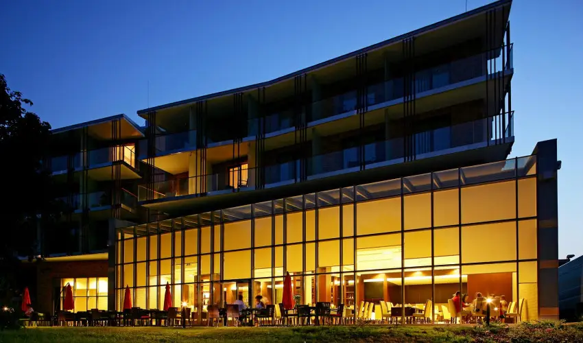 Abacus Business & Wellness Hotel Herceghalom - Meghitt karcsony az Abacusban (min. 2 j)