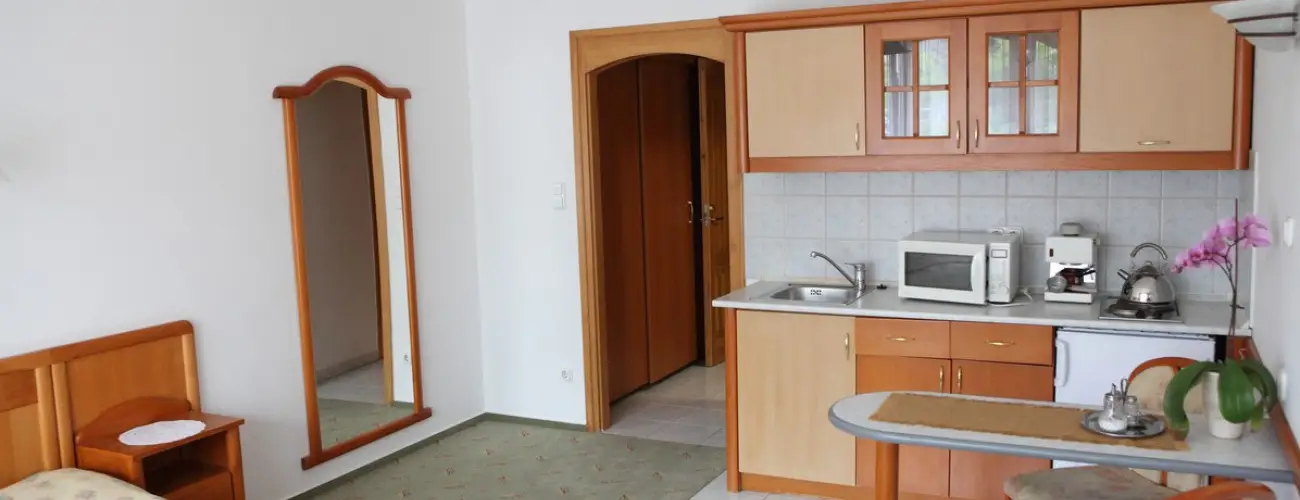 gnes Hotel Hvz - Karcsony