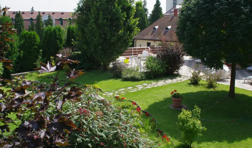 gnes Hotel Hvz - Karcsony