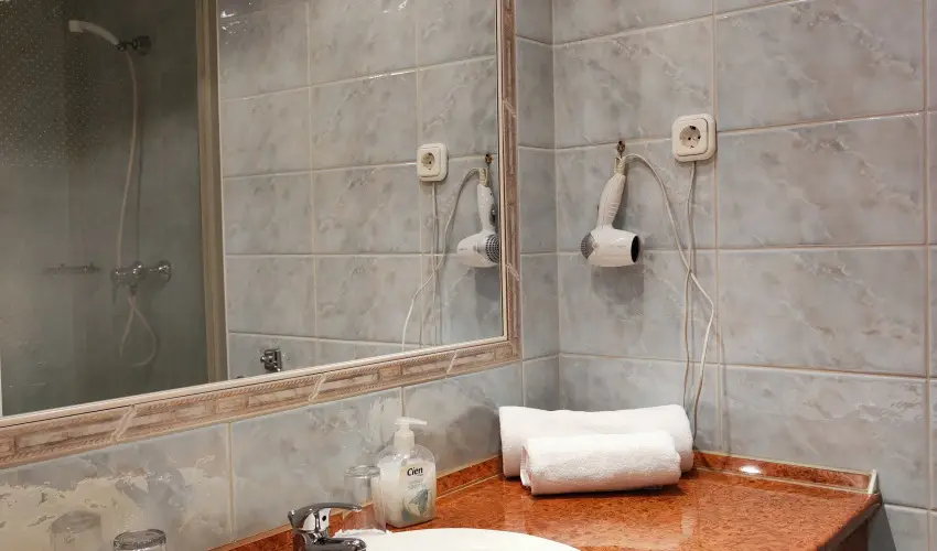 gnes Hotel Hvz - Karcsony