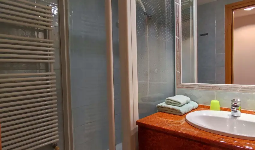 gnes Hotel Hvz - Karcsony