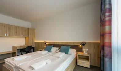 Akad�mia Hotel Balatonf�red