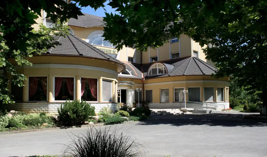 Hotel Arbortum Harkny - Karcsony (min. 2 j)