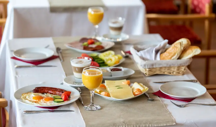 Hotel rpd Tatabnya - Karcsony