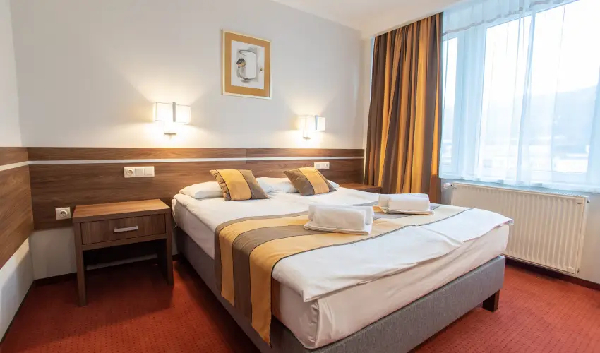 Hotel rpd Tatabnya - Karcsony