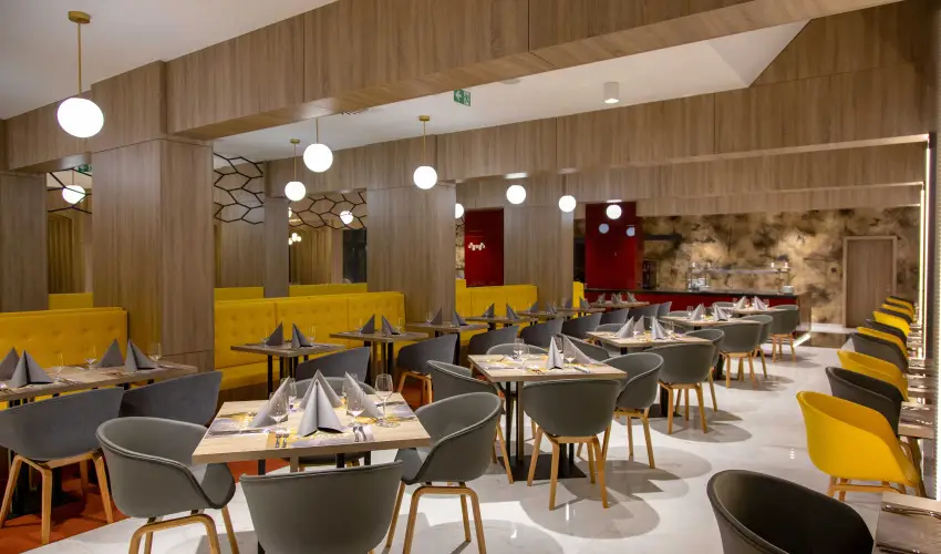 Avar Hotel Mtrafred - Karcsony