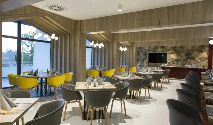 Avar Hotel Mtrafred - Karcsony