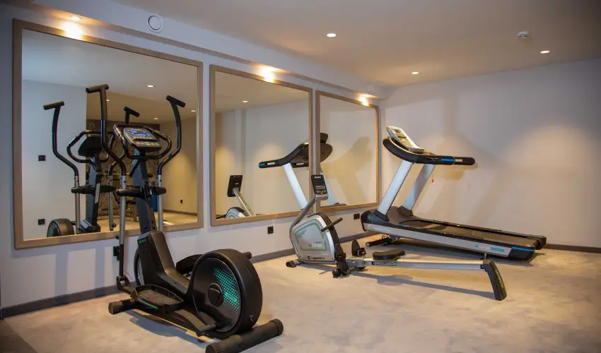 Avar Hotel Mtrafred - Karcsony