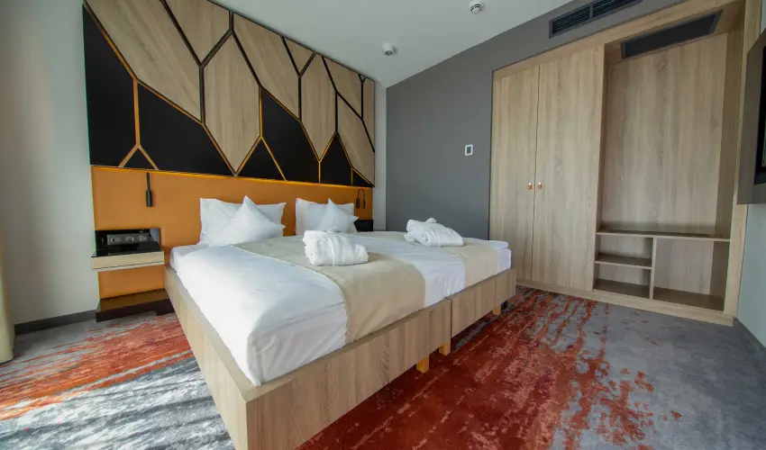 Avar Hotel Mtrafred - Karcsony