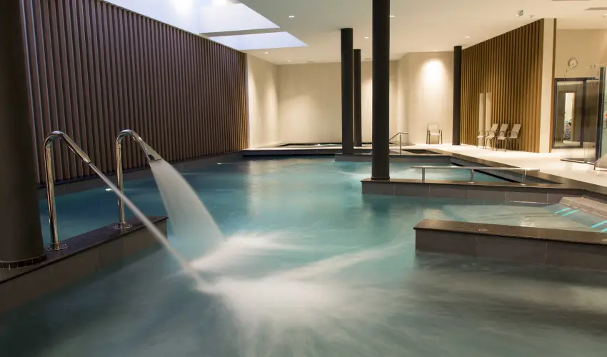 Avar Hotel Mtrafred - Karcsony