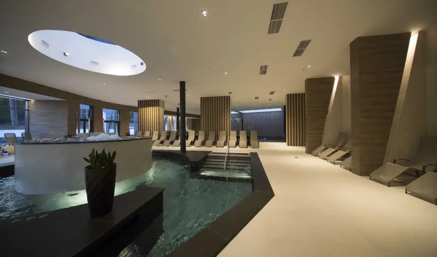 Avar Hotel Mtrafred - Karcsony