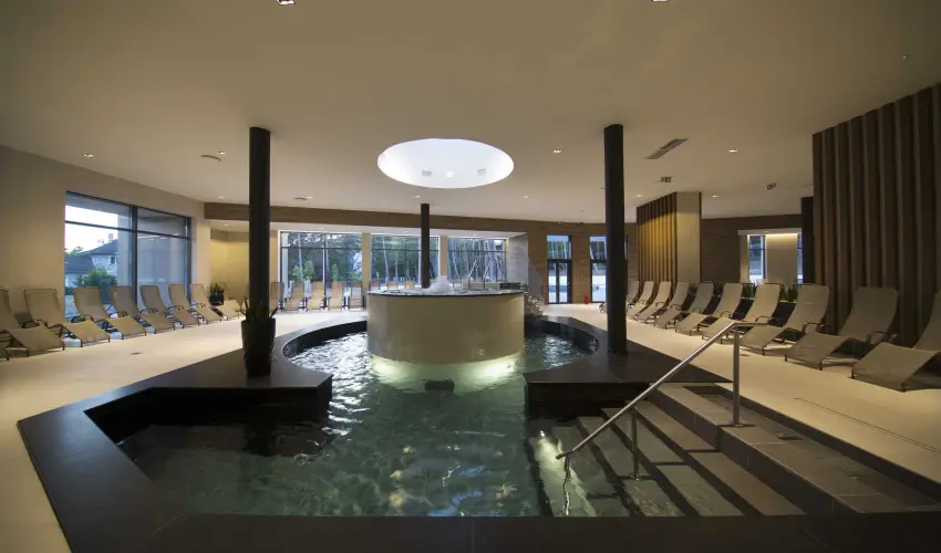 Avar Hotel Mtrafred - Karcsony