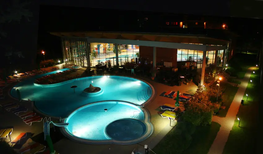 Hotel Azr Sifok - Karcsony (min. 2 j)