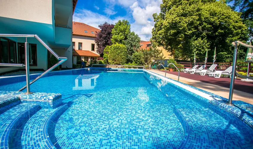 Hotel Bassiana Srvr - Meghitt karcsony (min. 2 j)