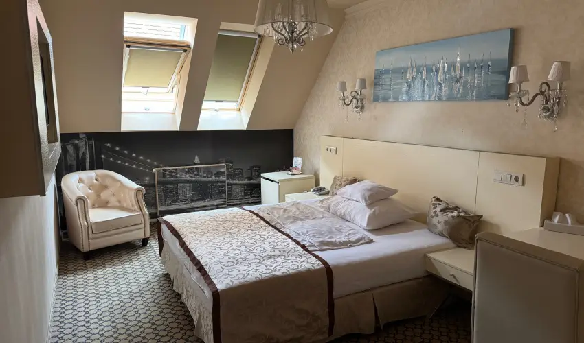 Hotel Capitulum Gyr - Karcsony (min. 2 j)