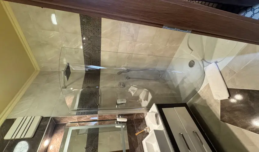 Hotel Capitulum Gyr - Karcsony (min. 2 j)