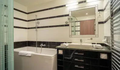 Hotel Castello & Thermal Spa Sikl�s