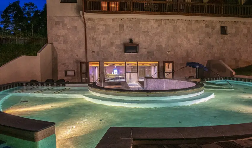 Erdspuszta Club Hotel Debrecen - Karcsony