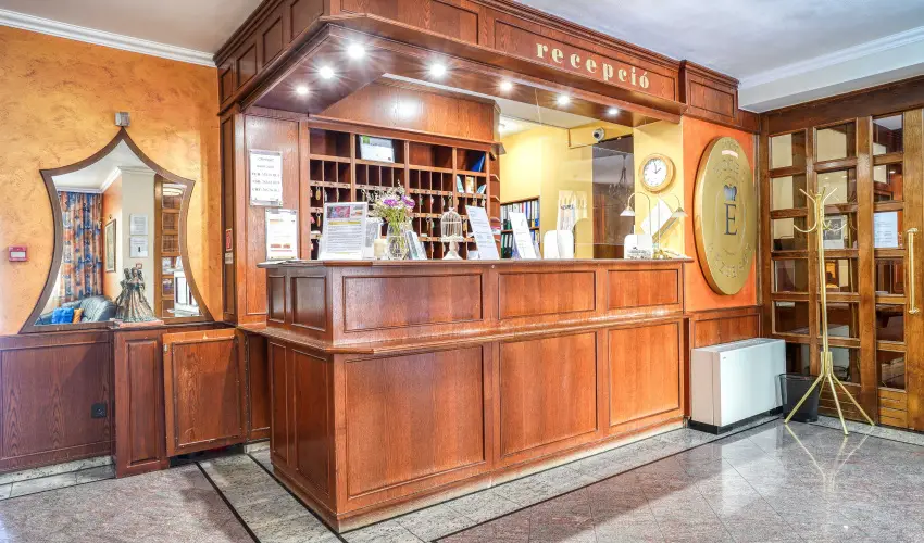 Hotel Erzsbet Hvz - Karcsony - teljes elrefizetssel