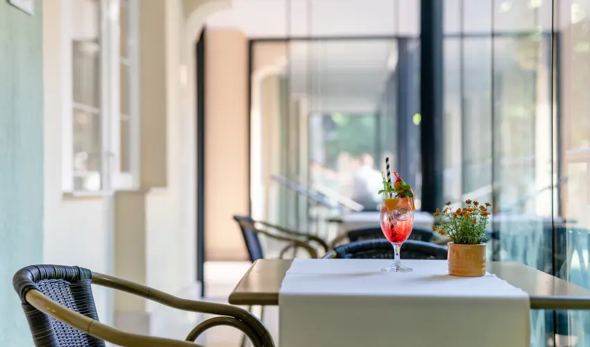 Hotel Erzsbet Hvz - Karcsony - teljes elrefizetssel