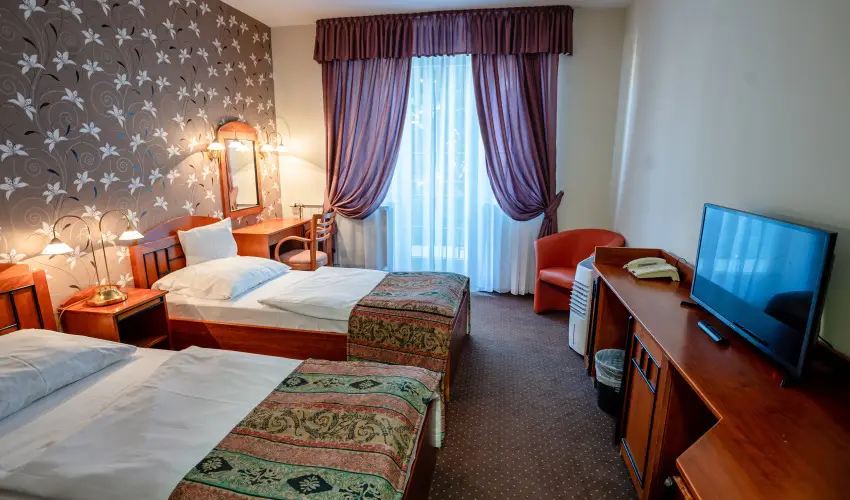 Hotel Erzsbet Hvz - Karcsony - teljes elrefizetssel