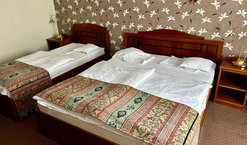 Hotel Erzsbet Hvz - Karcsony - teljes elrefizetssel