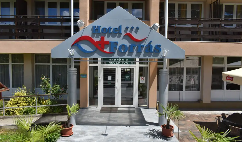 Hotel Forrs Zalakaros Zalakaros - Karcsony s Tli sznet Zalakaroson korltlan belpvel a Zalakarosi Frdbe (min. 2 j)