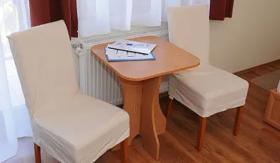 Hotel Hal�szkert Badacsony