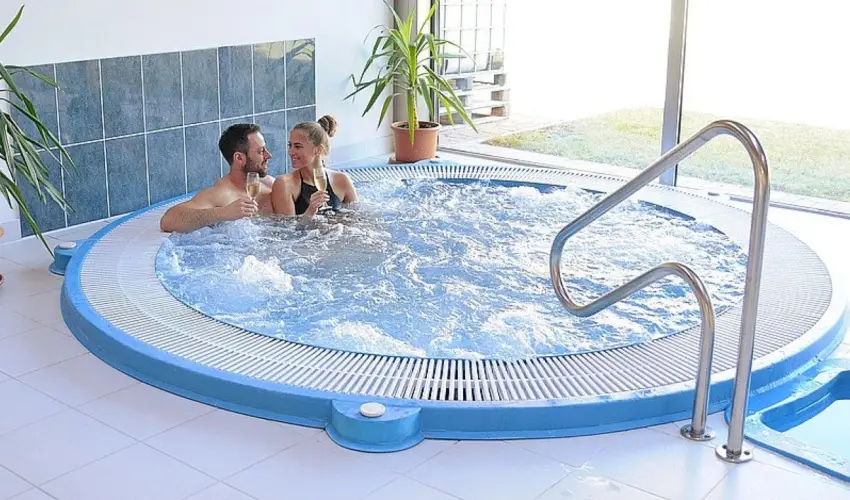 Hotel Hal�szkert Badacsony - Kar�csony