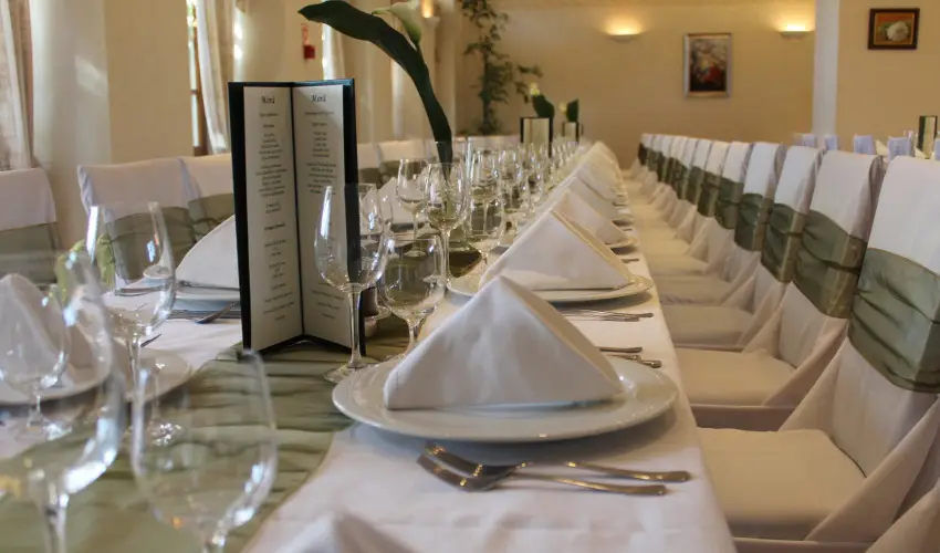 Hasik Hotel D�br�nte - Kar�csony - teljes el�refizet�ssel