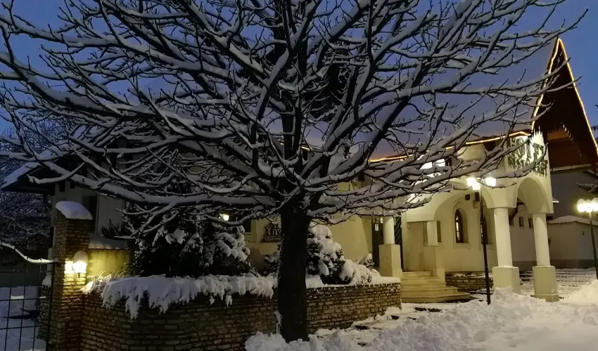 Hasik Hotel D�br�nte - Kar�csony - teljes el�refizet�ssel