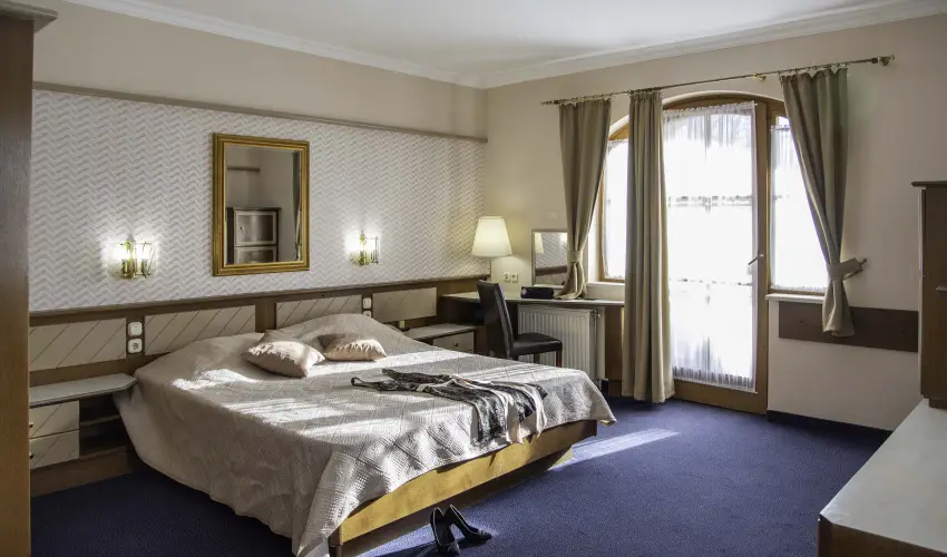 Hasik Hotel D�br�nte - Kar�csony - teljes el�refizet�ssel