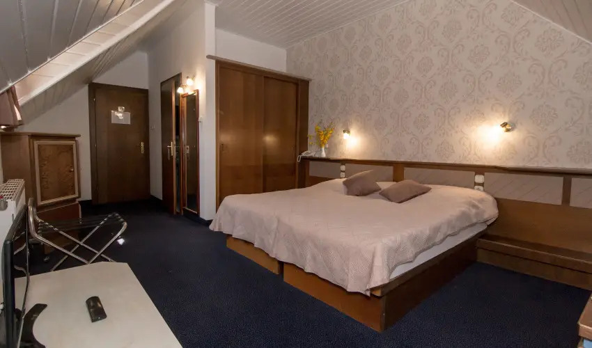 Hasik Hotel D�br�nte - Kar�csony - teljes el�refizet�ssel