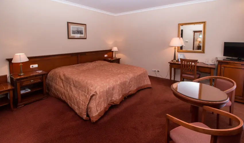 Hasik Hotel D�br�nte - Kar�csony - teljes el�refizet�ssel