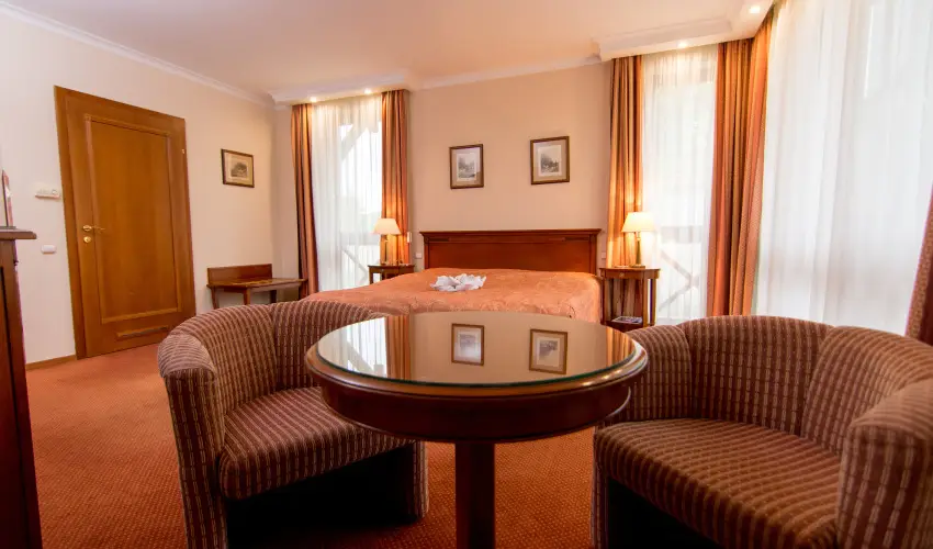 Hasik Hotel D�br�nte - Kar�csony - teljes el�refizet�ssel