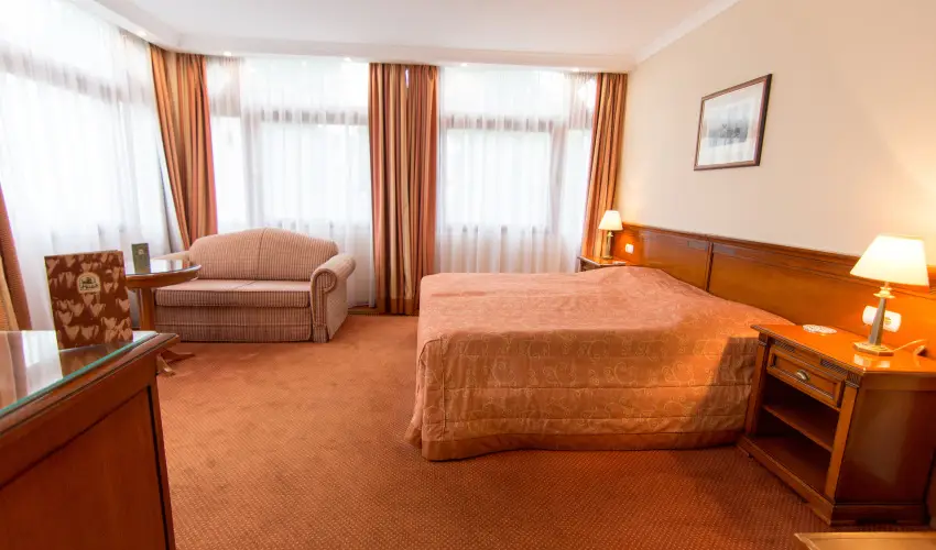 Hasik Hotel D�br�nte - Kar�csony - teljes el�refizet�ssel