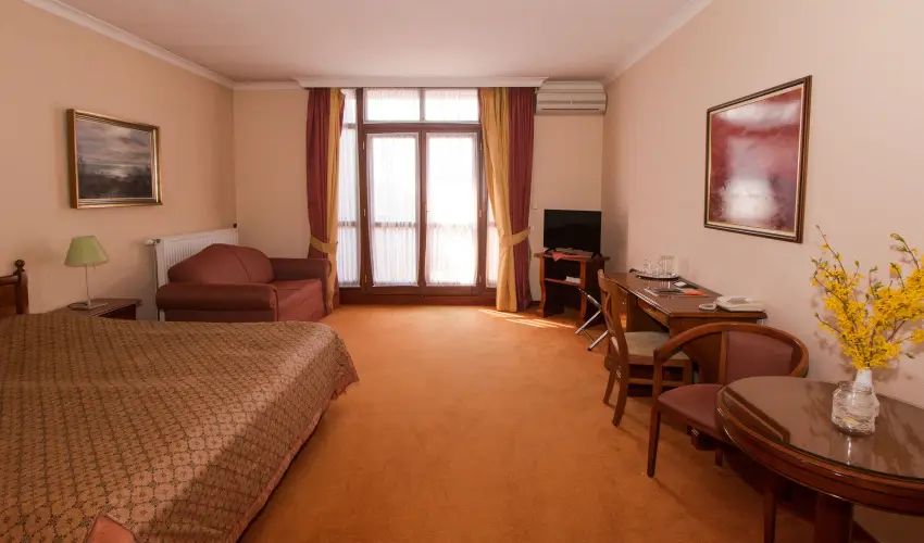 Hasik Hotel D�br�nte - Kar�csony - teljes el�refizet�ssel