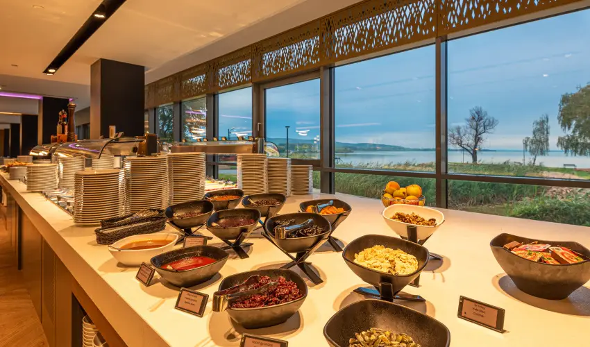 Hotel Helikon Keszthely - Karcsony (min. 3 j)