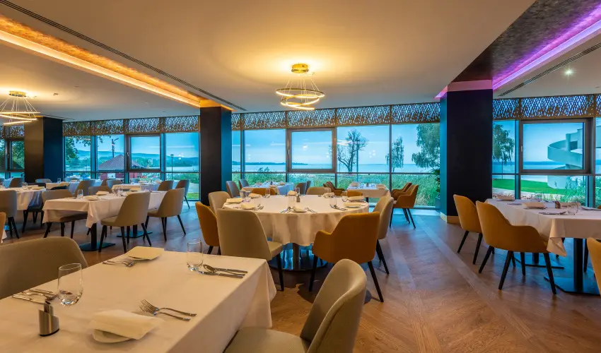 Hotel Helikon Keszthely - Karcsony (min. 3 j)