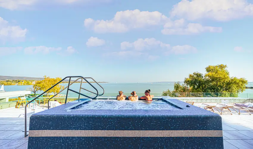 Hotel Helikon Keszthely - Karcsony (min. 3 j)