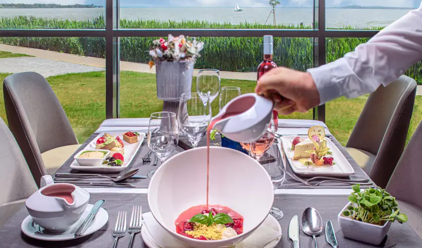 Hotel Helikon Keszthely - Karcsony (min. 3 j)