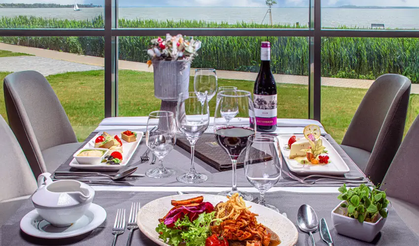 Hotel Helikon Keszthely - Karcsony (min. 3 j)