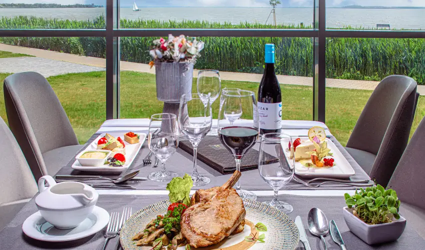 Hotel Helikon Keszthely - Karcsony (min. 3 j)