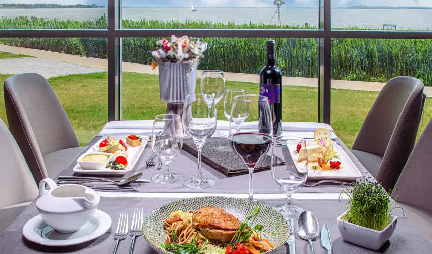 Hotel Helikon Keszthely - Karcsony (min. 3 j)