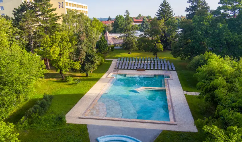 Hunguest Hotel Helios Hvz - Karcsony Hvzen a Heliosban (min. 3 j)