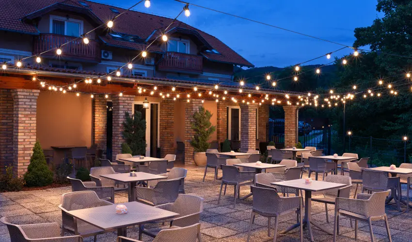 Hotel Honti Wellness s Konferencia Szlloda Visegrd - Karcsony (min. 3 j)