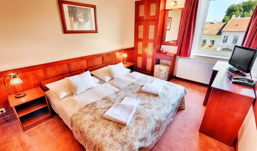 Hotel rottk Kszeg - Meghitt karcsony Kszegen (min. 2 j)